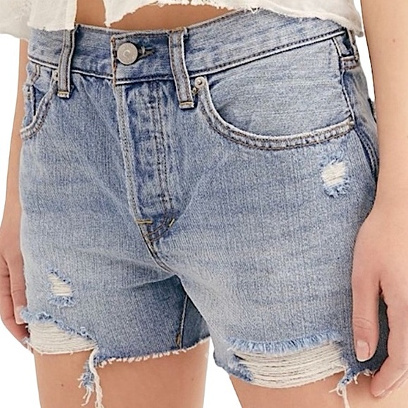 FREE PEOPLE We The Free Sofia Distressed Mid Rise Buttonfly Jean Shorts size 24 - Picture 1 of 14